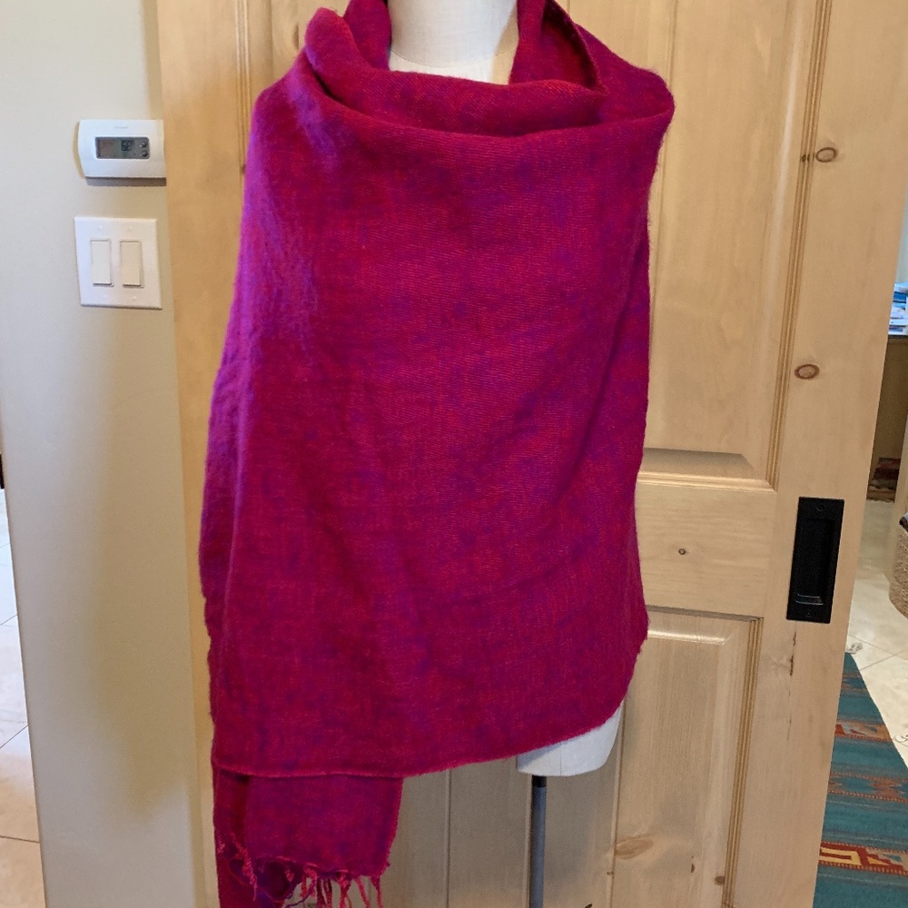 Red & purple soft wrap